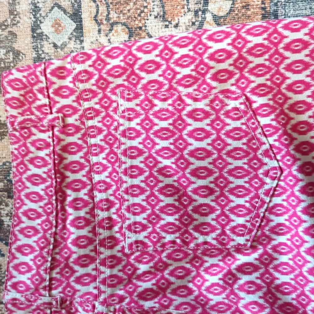 Madison Pink Patterned Capris - Picture 4 of 4